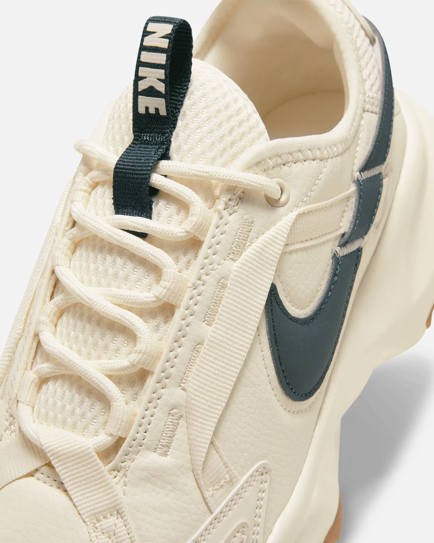 Nike Women's TC 7900 Pale Ivory